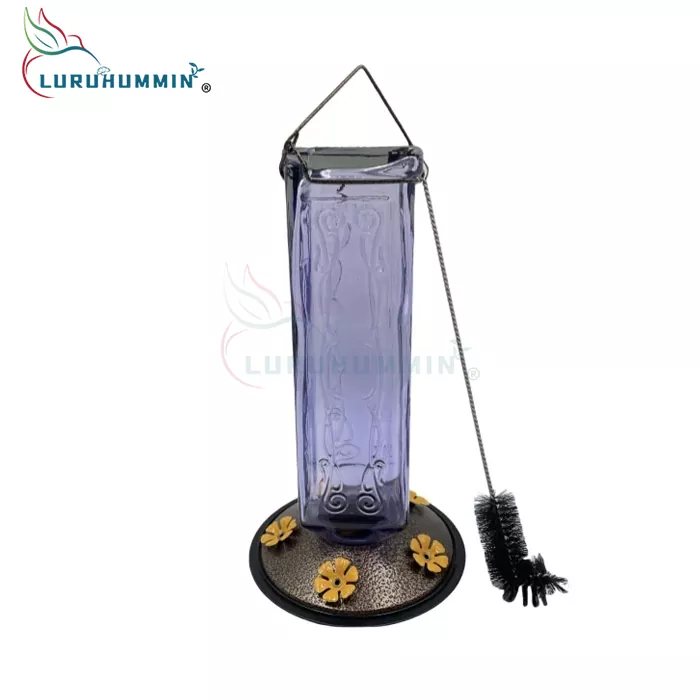 Warum sollten Sie einen geblasenen Glasvogelfutter für Ihren Balkon oder Garten wählen?
